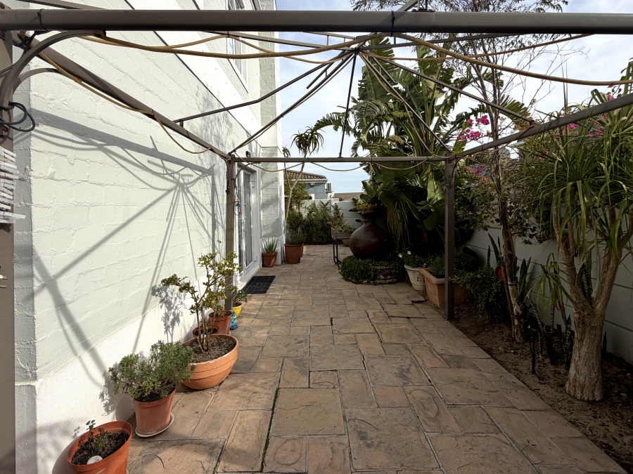 4 Bedroom Property for Sale in Jagtershof Western Cape